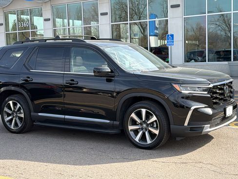 Certified 2025 Honda Pilot Elite image 1