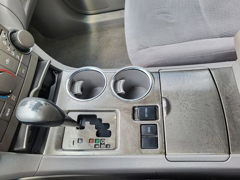 Used 2010 Toyota Highlander 2WD image 20
