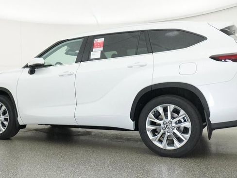 New 2026 Toyota Highlander Limited AWD/4WD image 20