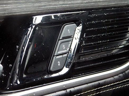 Used 2023 Jeep Wagoneer L Series II image 26