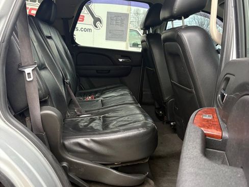 Used 2013 Chevrolet Tahoe LT image 12
