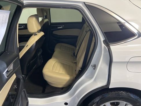 Used 2020 Ford Edge SEL w/ Cold Weather Package image 23