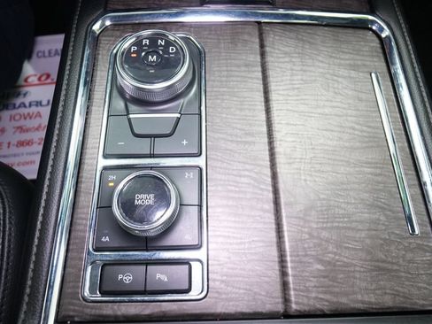 Used 2020 Ford Expedition Limited w/ Equipment Group 302A AWD/4WD image 41