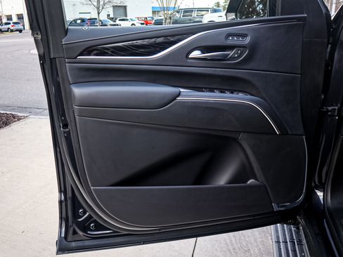 Used 2023 Cadillac Escalade ESV Sport w/ Touring Package image 14