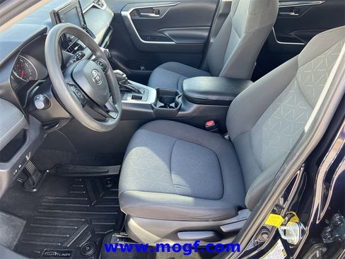 Used 2019 Toyota RAV4 XLE image 20