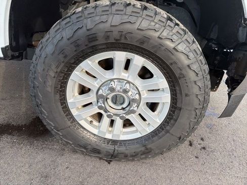 Used 2019 Ford F250 XL w/ STX Appearance Package image 2