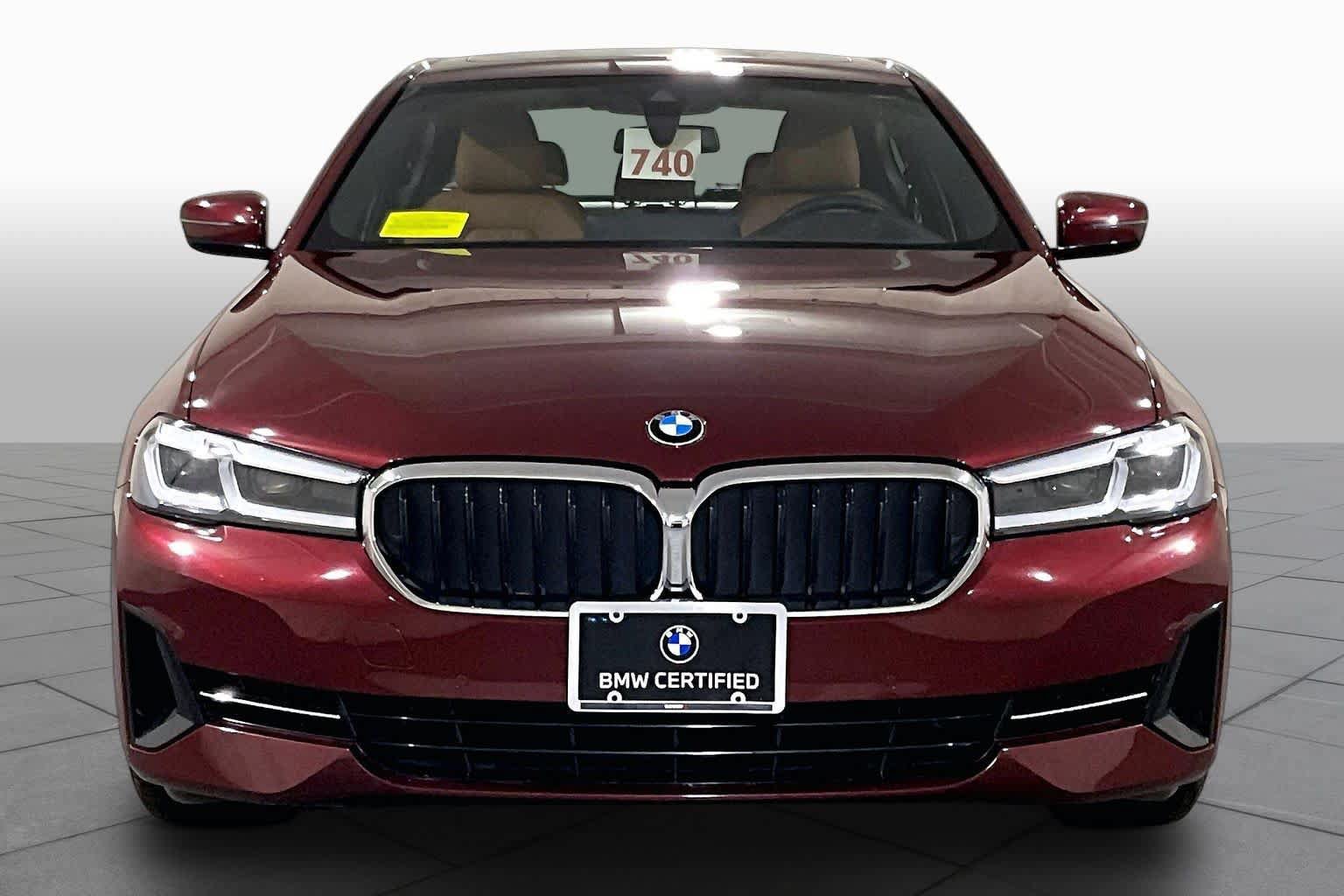 Used 2023 BMW 530i xDrive w/ Premium Package AWD/4WD image 6