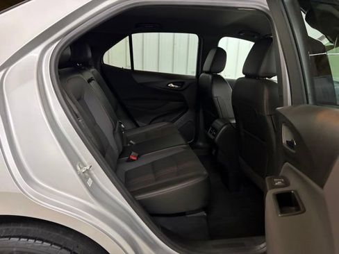 Used 2022 Chevrolet Equinox RS FWD image 18