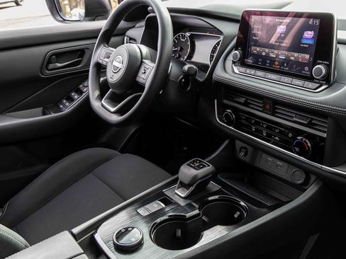 Certified 2024 Nissan Rogue S image 26