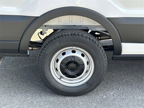 New 2026 Ford Transit 250 148 Medium Roof image 13