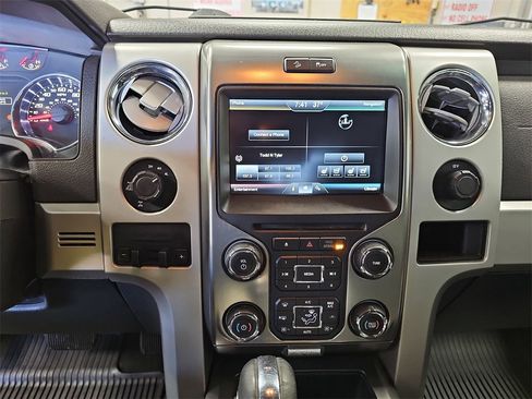 Used 2014 Ford F150 FX4 w/ Equipment Group 402A Luxury image 19