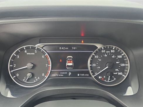 Used 2025 Nissan Rogue SV FWD image 10