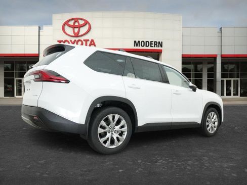 New 2026 Toyota Grand Highlander Limited image 16