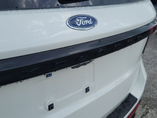 Certified 2025 Ford Explorer ST-Line RWD image 5