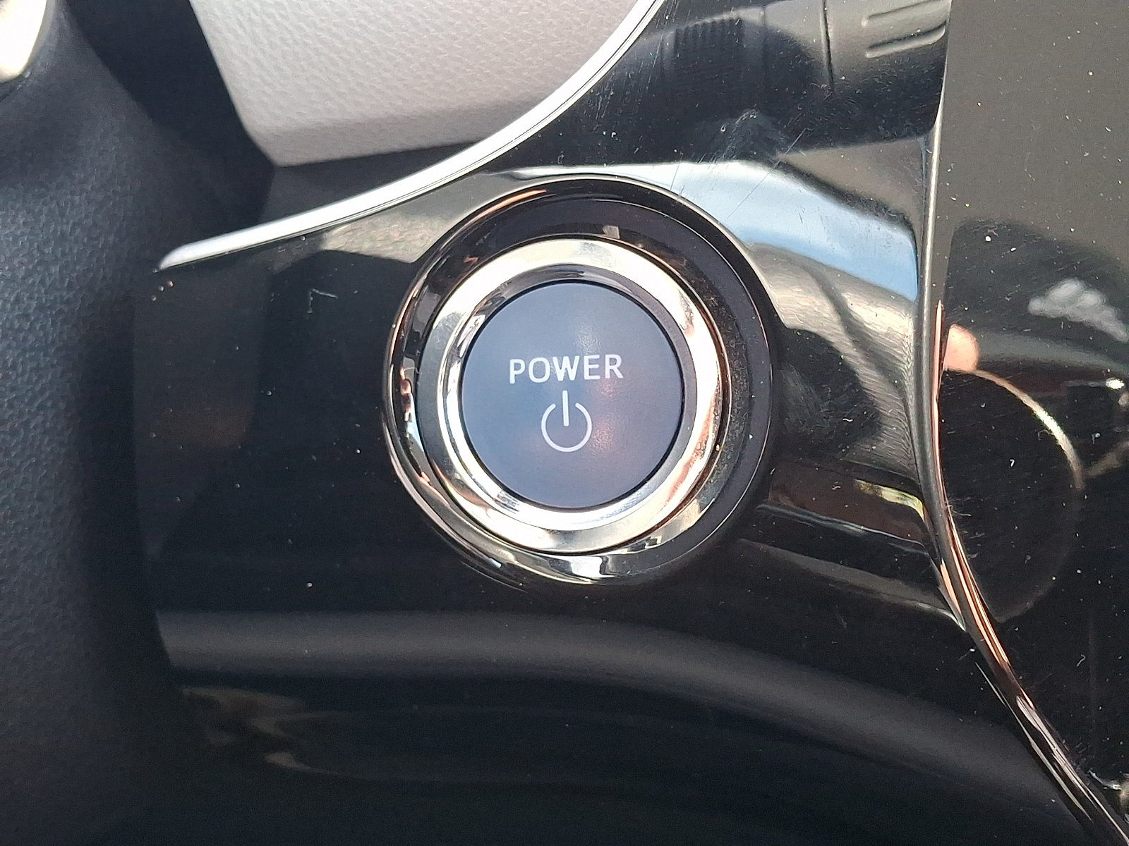 Used 2022 Toyota Prius LE FWD image 22