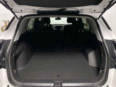 Certified 2023 GMC Terrain SLE w/ Driver Convenience Package FWD image 22
