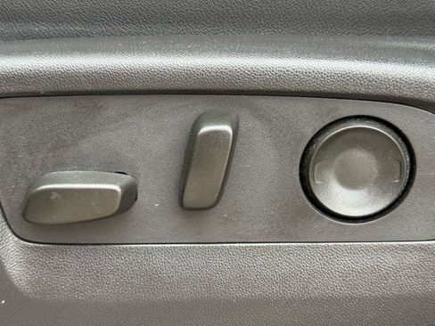 Used 2025 GMC Sierra 1500 AT4 image 18