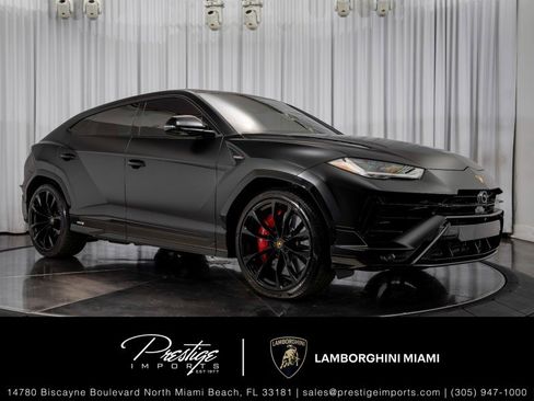 Used 2024 Lamborghini Urus S image 1