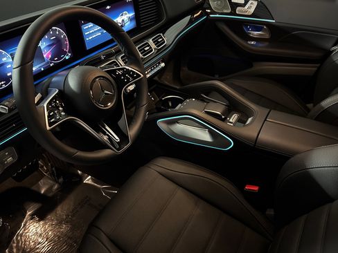 New 2025 Mercedes-Benz GLE 580 4MATIC image 4