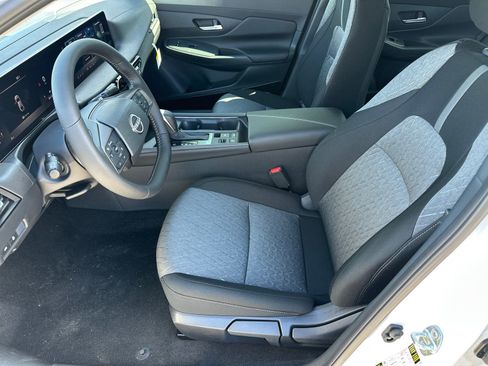 New 2026 Nissan Sentra SV w/ SV Convenience Package FWD image 9