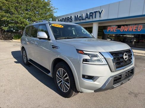 Used 2024 Nissan Armada SL AWD/4WD image 2