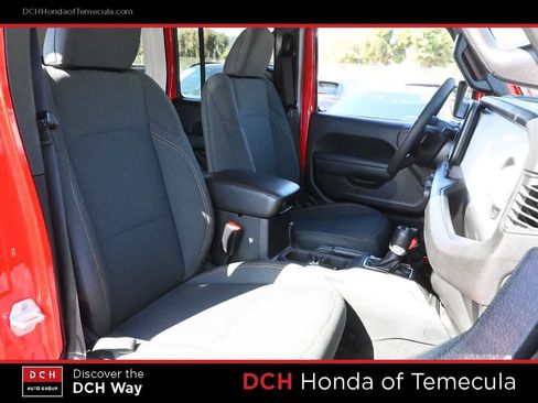 Used 2025 Jeep Wrangler Unlimited Sport S 4xe AWD/4WD image 21