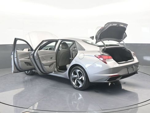 Used 2023 Hyundai Elantra SEL w/ Convenience Package image 76