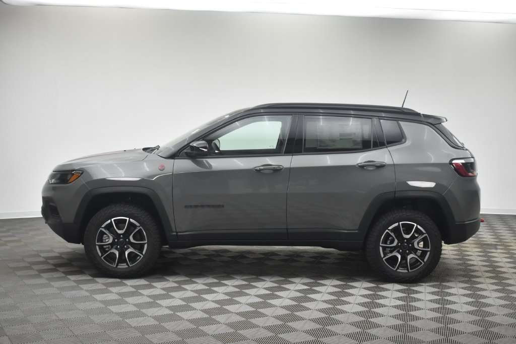 New 2027 Jeep Compass Trailhawk AWD/4WD image 13