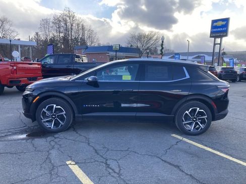 New 2026 Chevrolet Equinox EV LT image 4