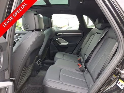 Certified 2025 Audi Q3 2.0T Premium Plus w/ Premium Plus Package AWD/4WD image 17
