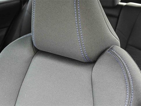 Used 2022 Toyota RAV4 SE image 26