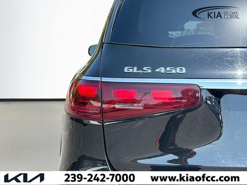 Used 2025 Mercedes-Benz GLS 450 4MATIC image 10