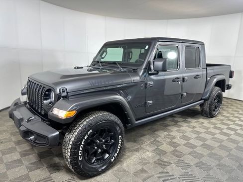 Used 2022 Jeep Gladiator Sport image 7