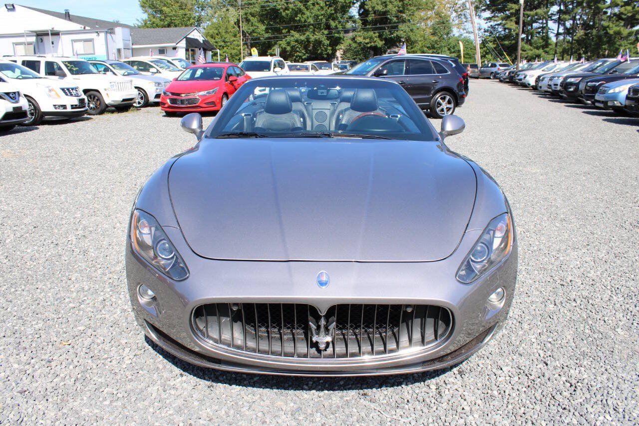 Used 2010 Maserati GranTurismo Convertible RWD image 3