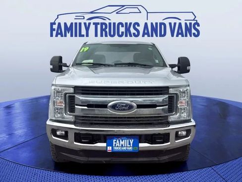 Used 2019 Ford F250 XLT w/ XLT Value Package AWD/4WD image 8
