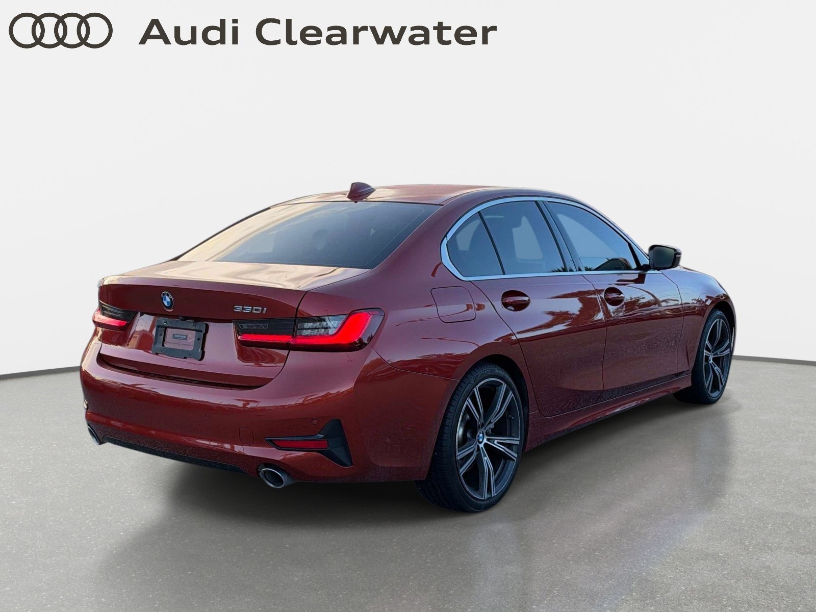 Used 2021 BMW 330i Sedan w/ Premium Package RWD image 3