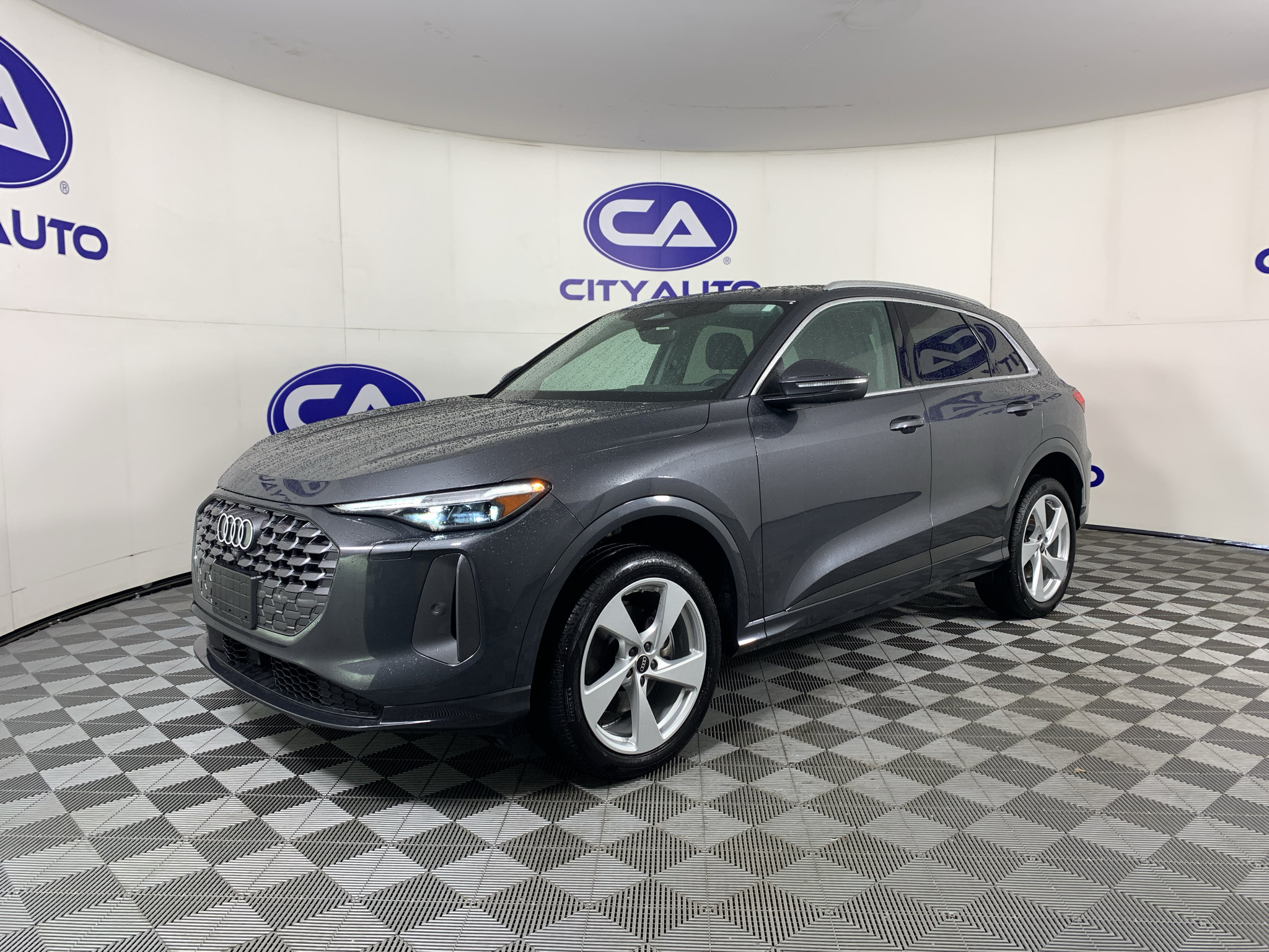 Used 2025 Audi Q5 Premium Plus w/ Premium Plus AWD/4WD image 7