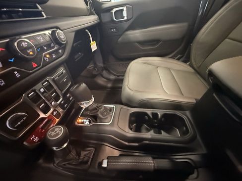 New 2026 Jeep Gladiator Mojave image 22