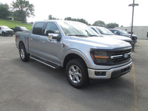 New 2025 Ford F150 XLT w/ Equipment Group 302A MID image 9