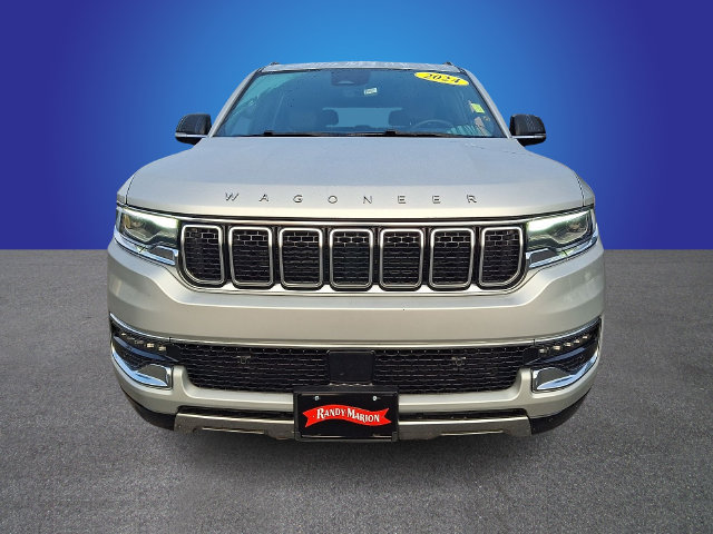 Used 2024 Jeep Wagoneer Series III AWD/4WD image 2