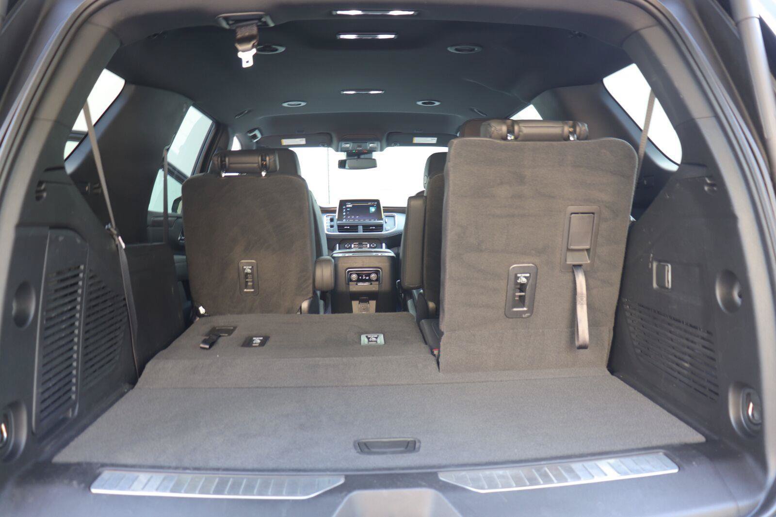 Used 2023 Chevrolet Tahoe Z71 AWD/4WD image 18