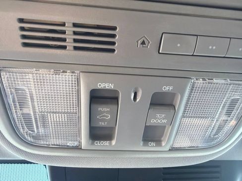 Used 2020 Honda CR-V EX-L image 17
