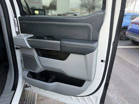 Used 2022 Ford F150 Limited image 18