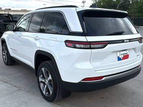 New 2026 Jeep Grand Cherokee Limited w/ MOPAR Finishing Package RWD image 7