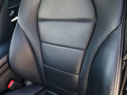 Used 2020 Mercedes-Benz C 300 Sedan image 16