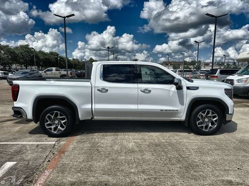 Certified 2023 GMC Sierra 1500 SLT RWD image 10