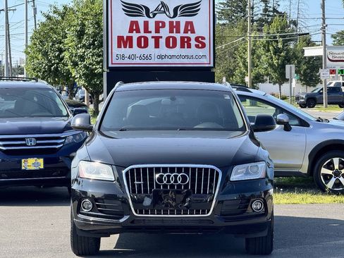 Used 2014 Audi Q5 2.0T Premium Plus w/ Premium Plus Package AWD/4WD image 2