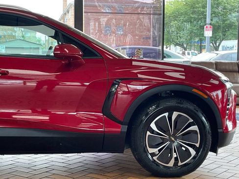 Used 2024 Chevrolet Blazer EV LT AWD/4WD image 8