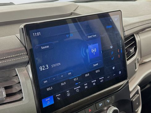 Used 2024 Ford Expedition Max XLT image 21