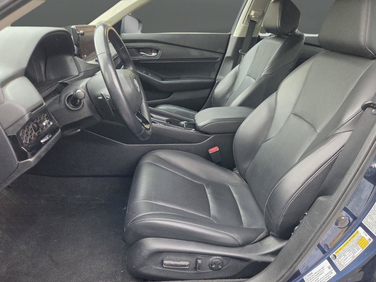 Used 2024 Honda Accord EX-L image 9